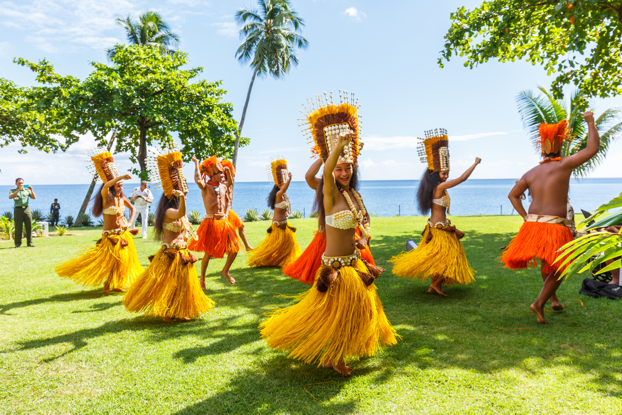 Polynesian Women Perform Traditional Dance In Tahiti Papeete 