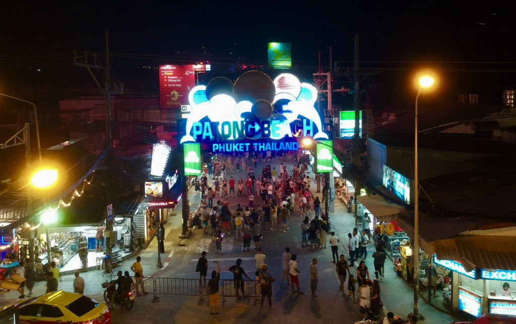 Patlong at night